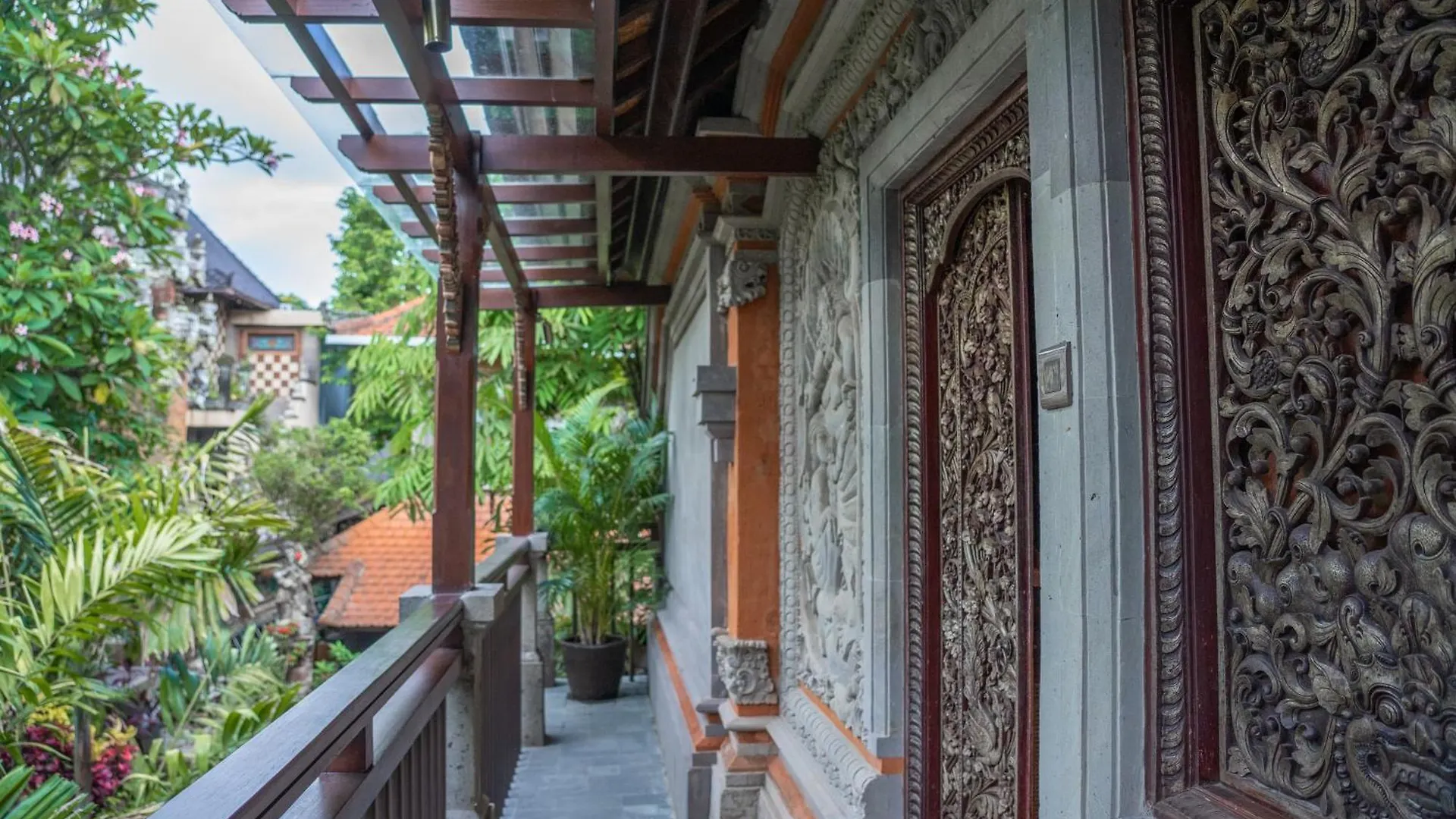 Konukevi Puri Saraswati Dijiwa Ubud